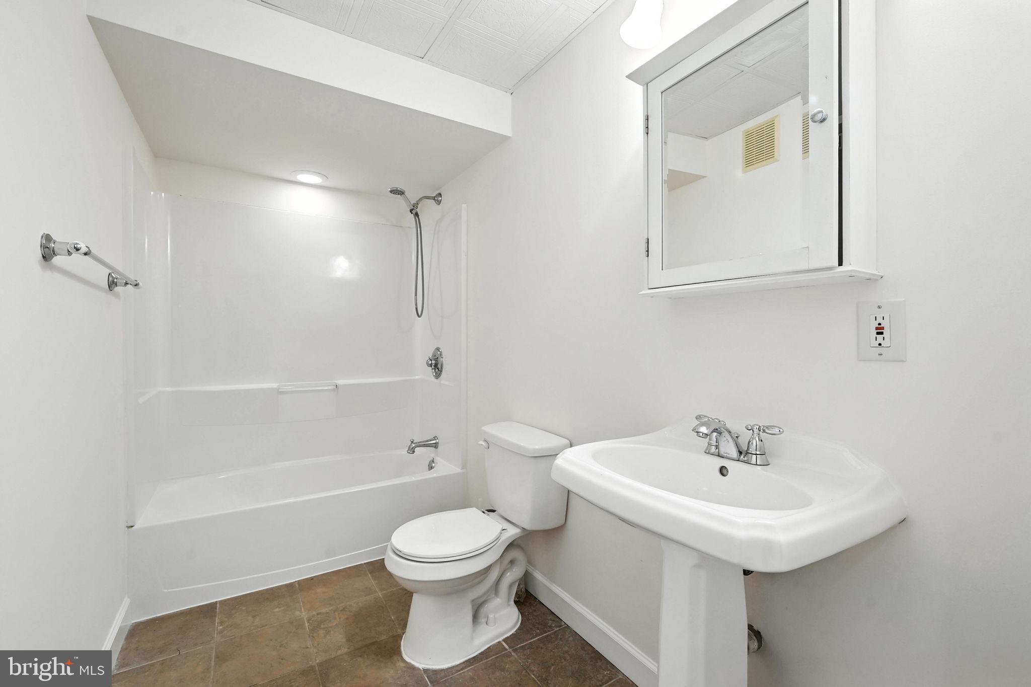 ASHLAND - Residential