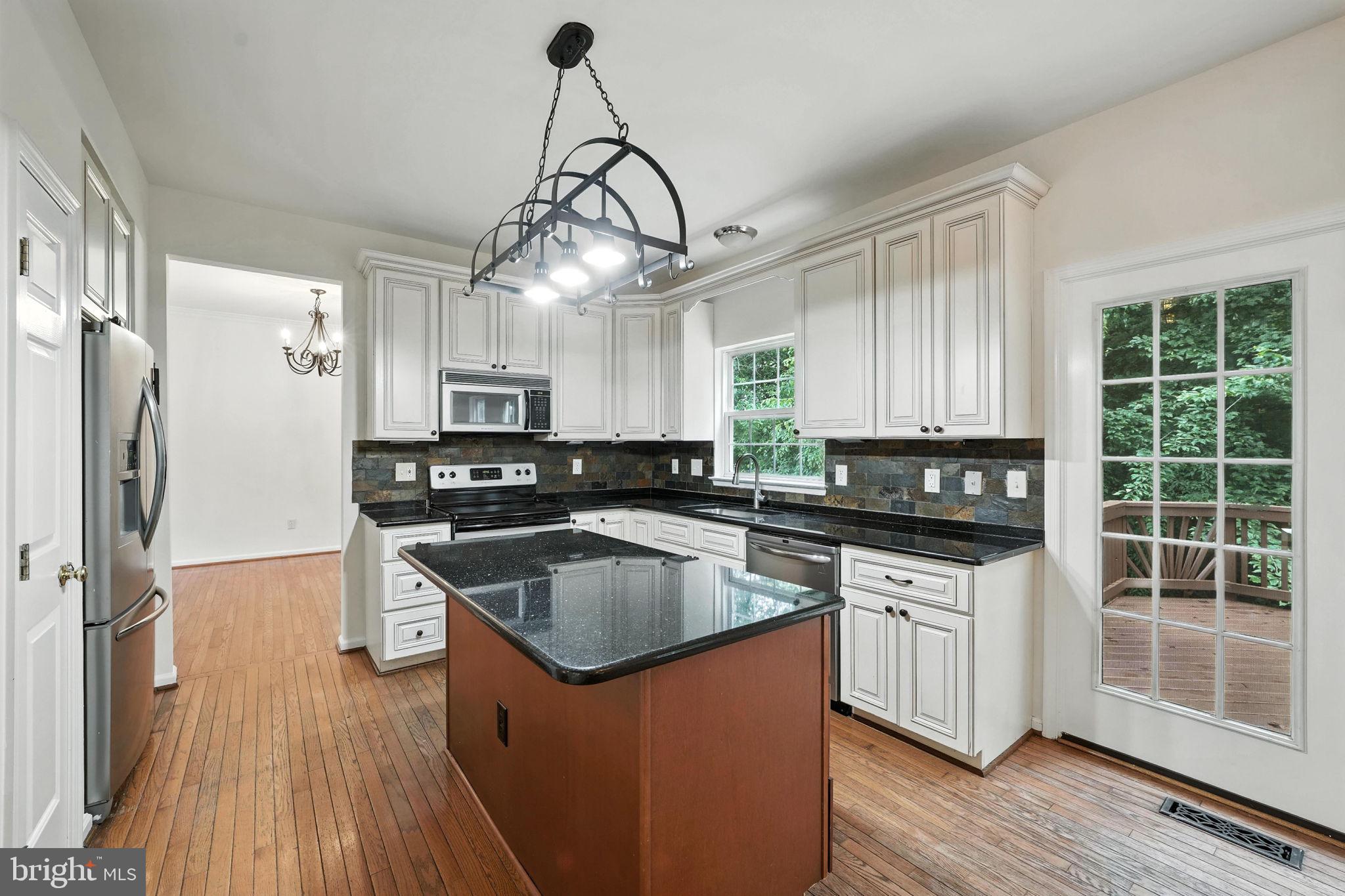 ASHLAND - Residential