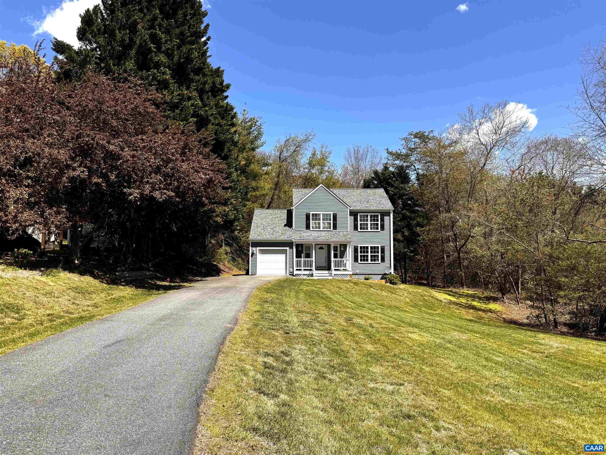 276 RUSTLING OAKS WAY