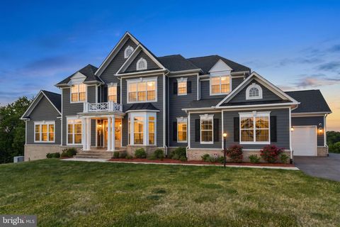 Photo of 18030 Maintree Farm Court, LEESBURG, VA 20175 (MLS # VALO2124370)