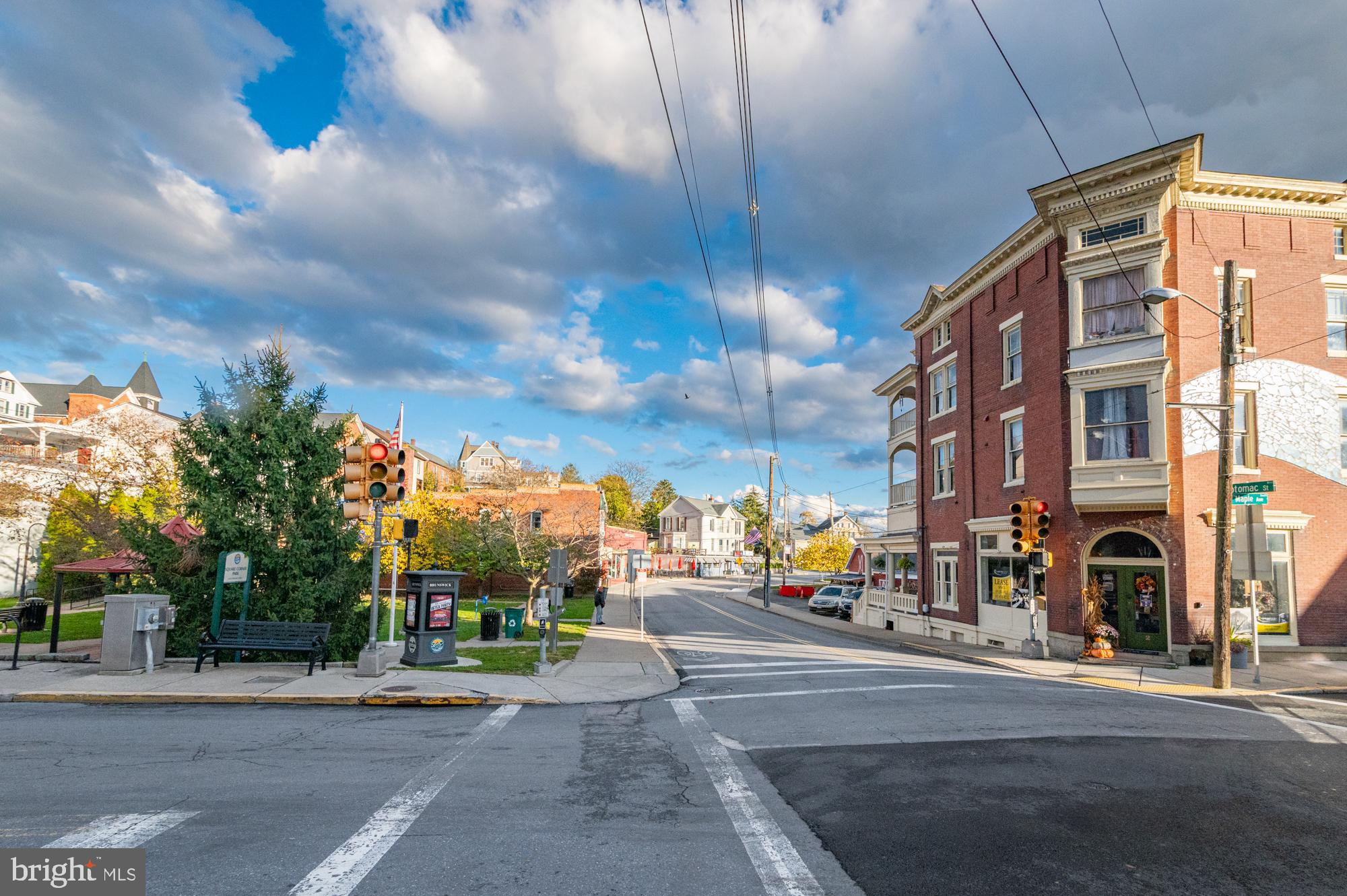 BRUNSWICK CROSSING - Residential