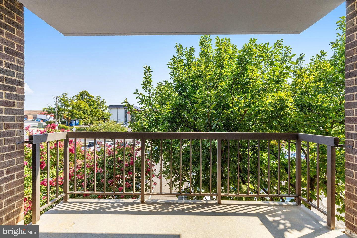 HAWTHORNE VILLAGE - Residential