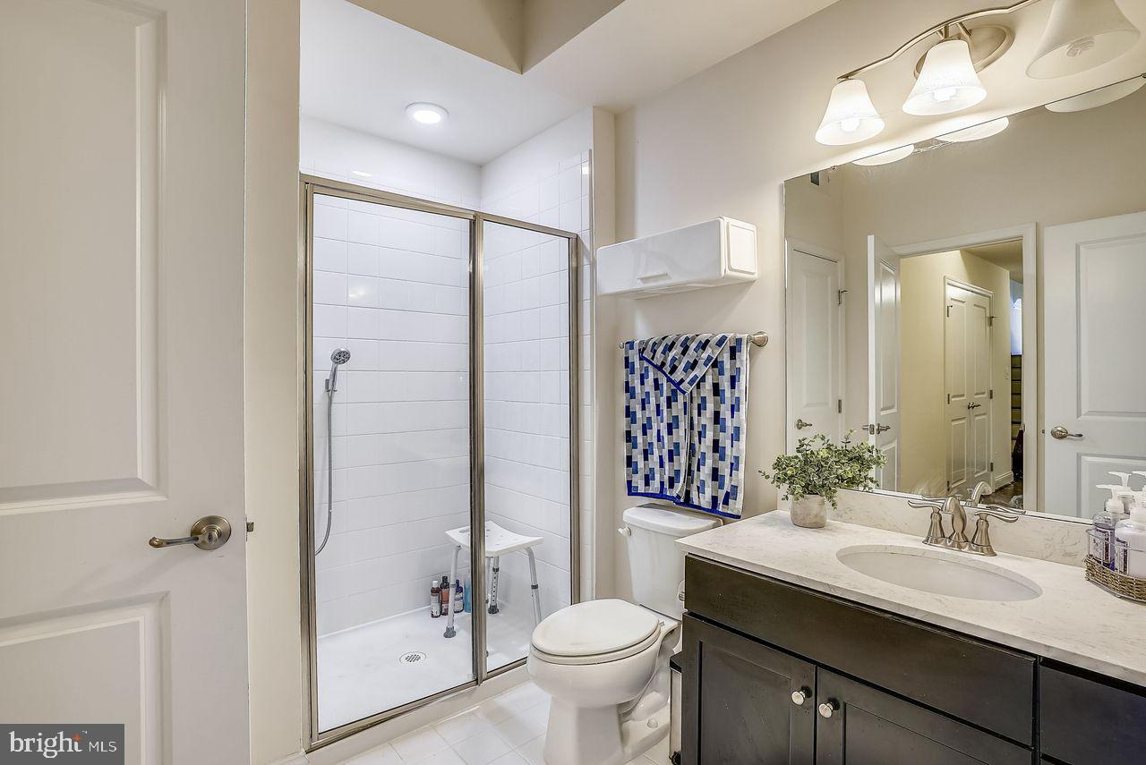 BRADLEY SQUARE - Residential