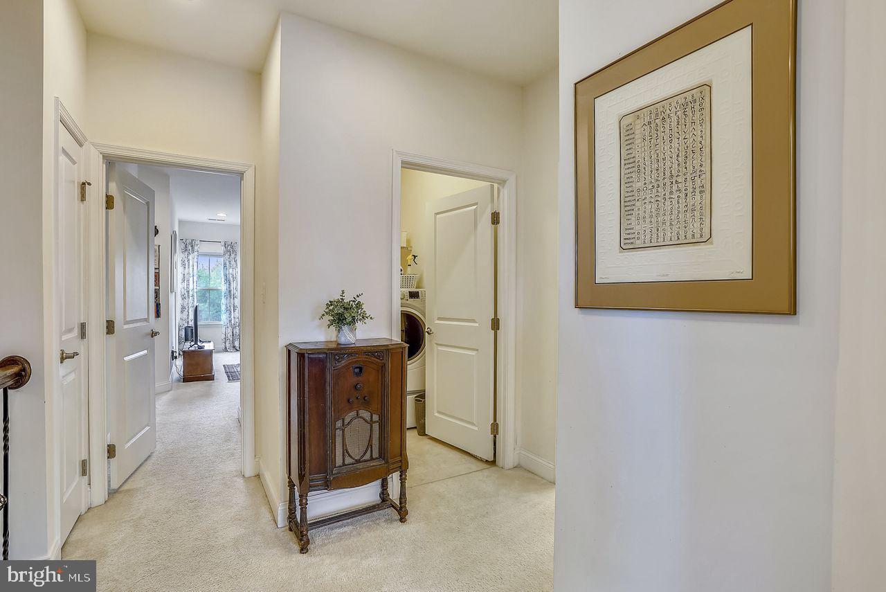 BRADLEY SQUARE - Residential