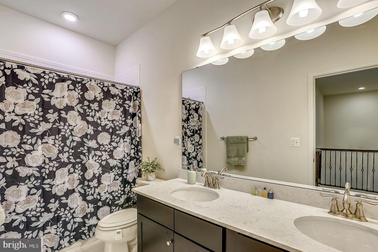 BRADLEY SQUARE - Residential