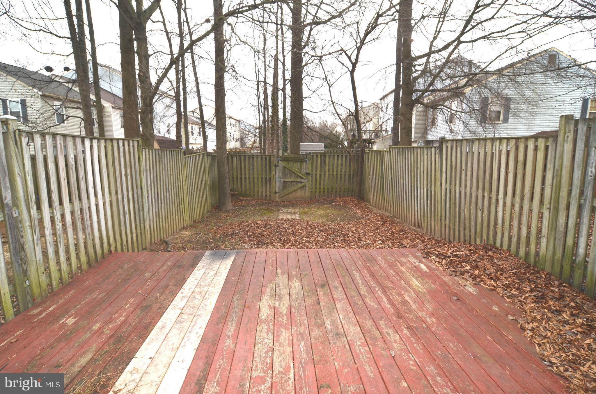 RIVERSIDE RUN IND HEAD - Residential Lease