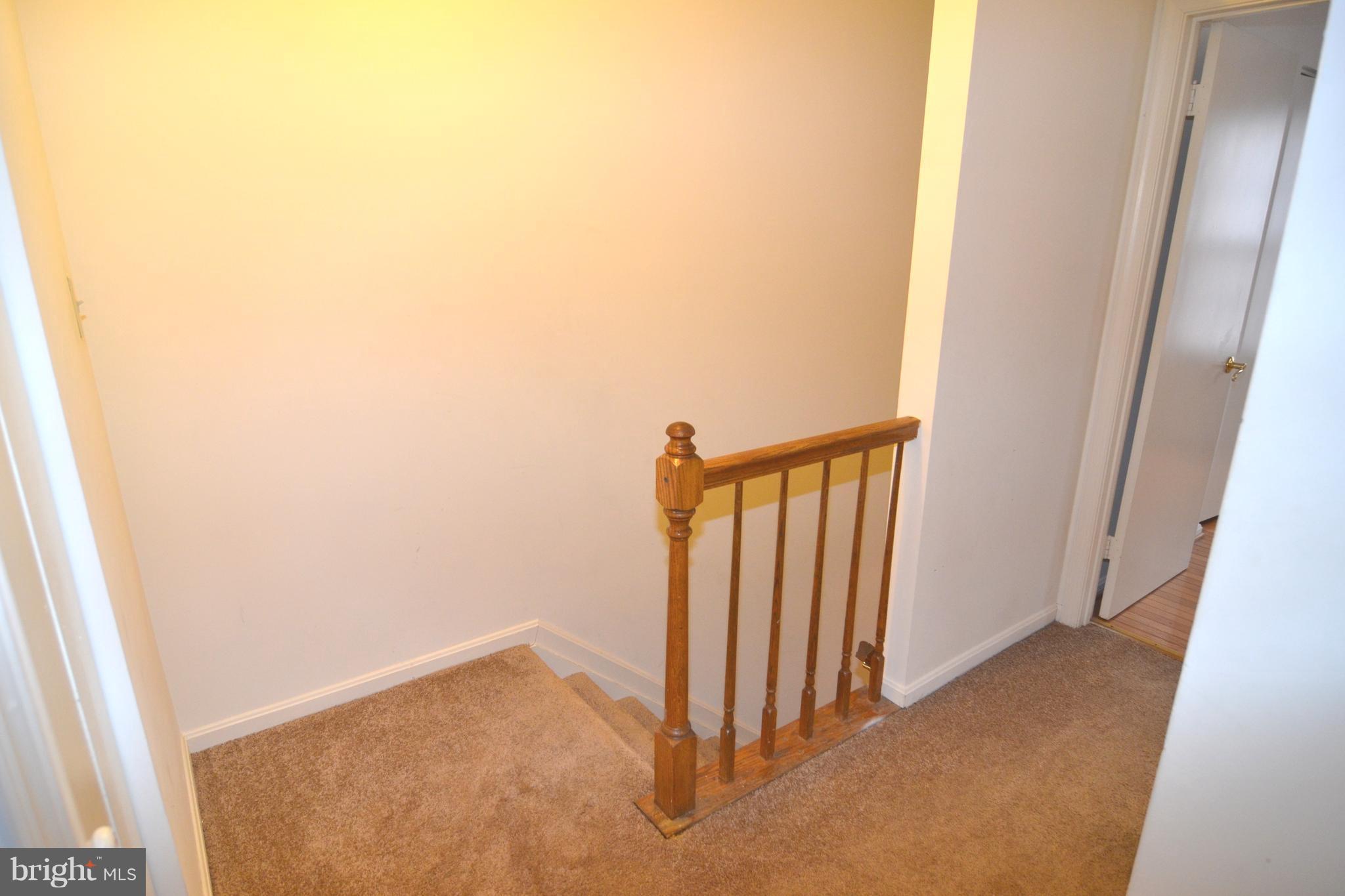 RIVERSIDE RUN IND HEAD - Residential Lease