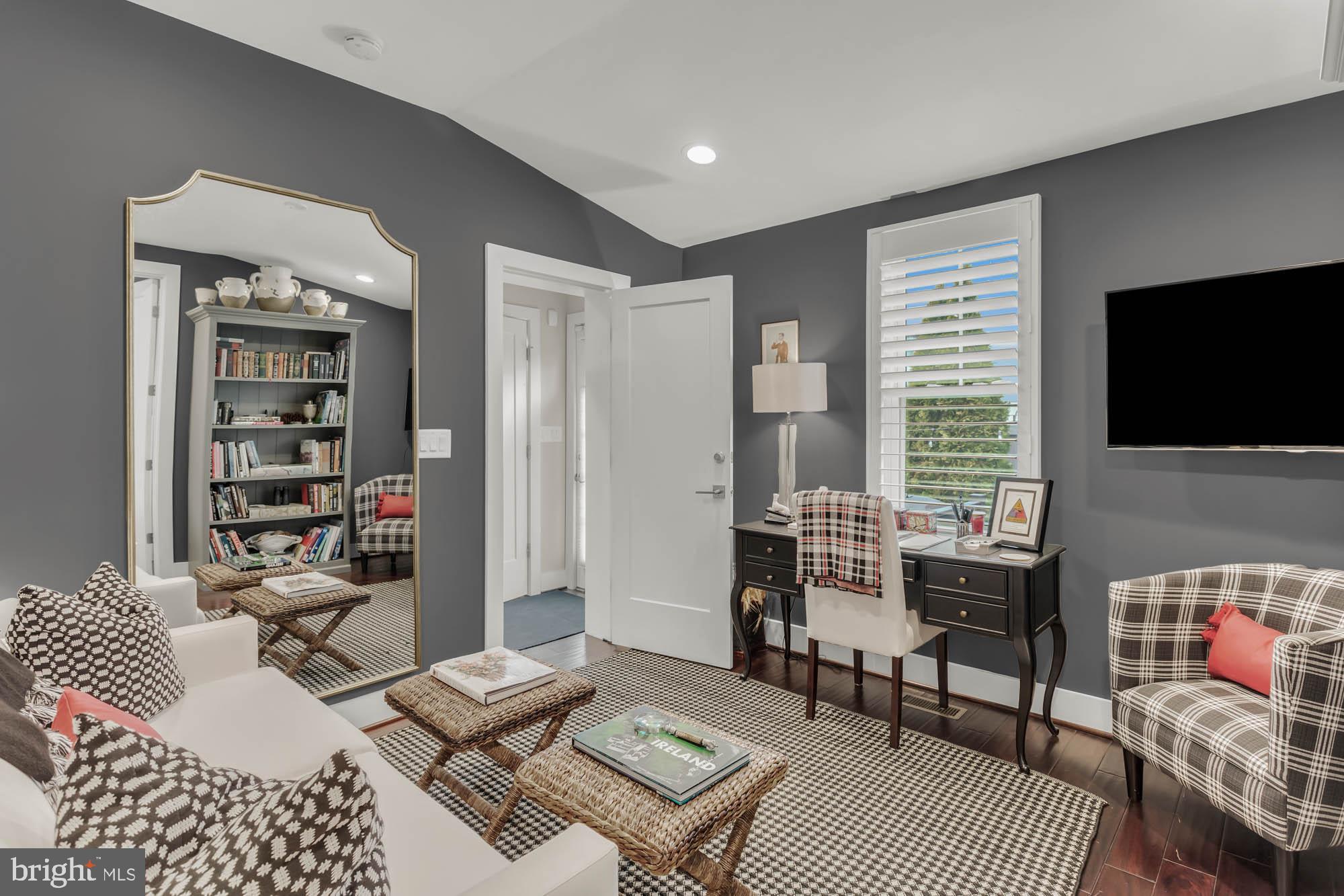 EASTPORT - Residential