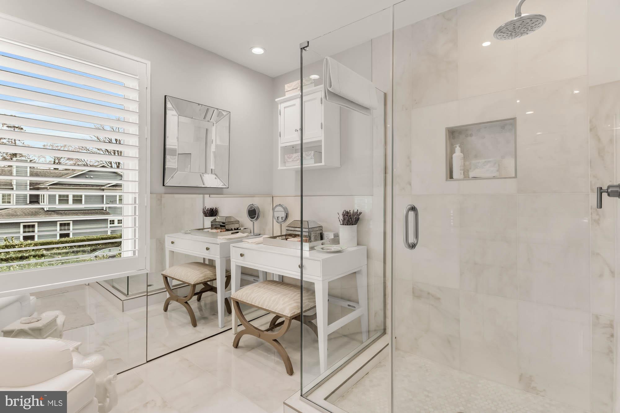 EASTPORT - Residential