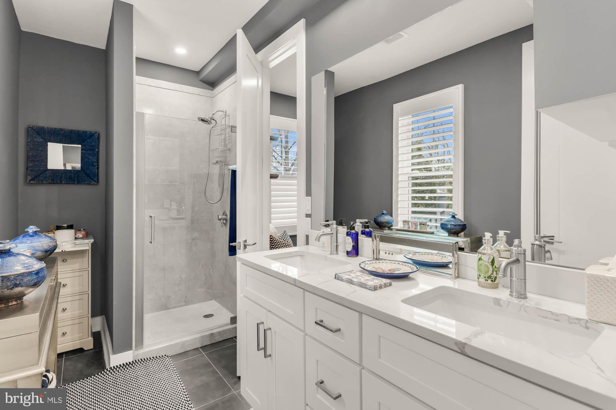 EASTPORT - Residential