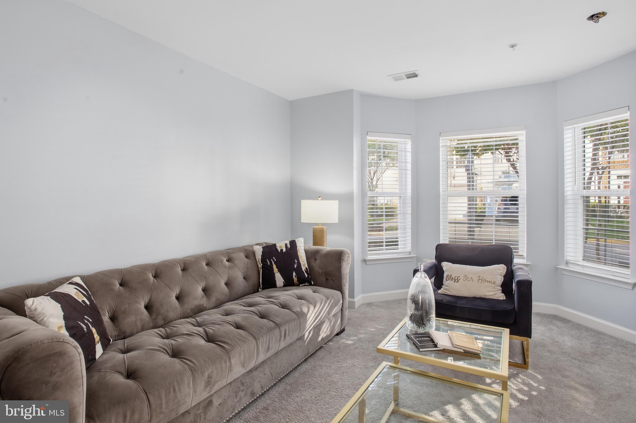 4334 TALMADGE CIRCLE