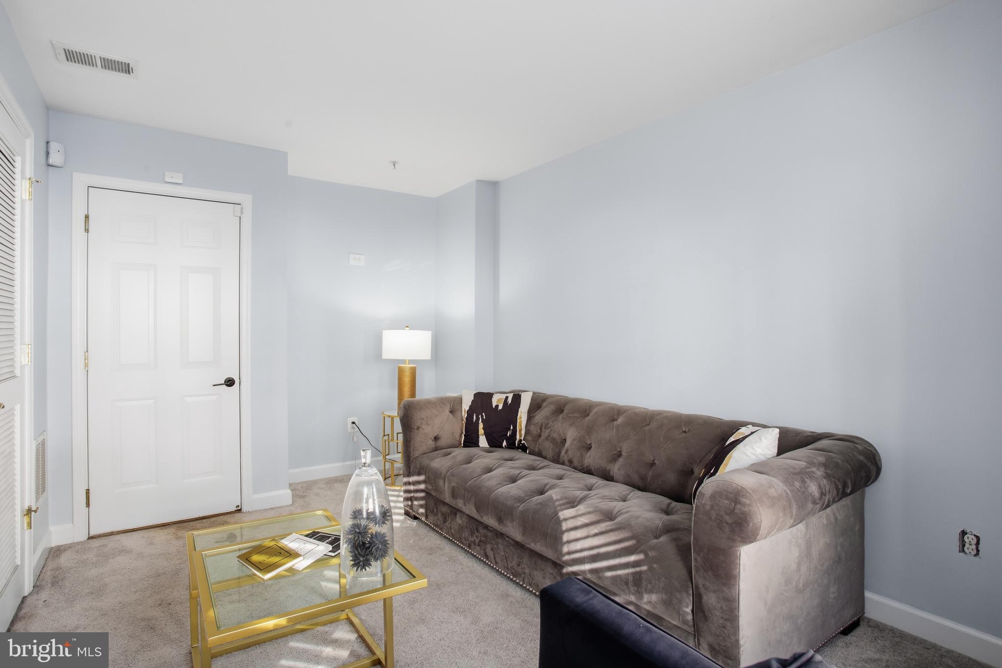 4334 TALMADGE CIRCLE