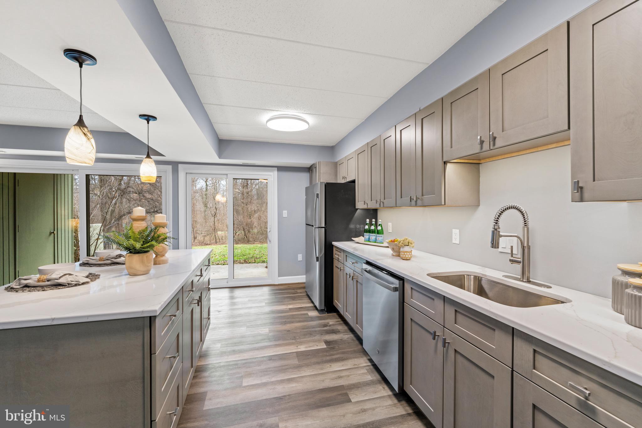 DEERING WOODS - Residential