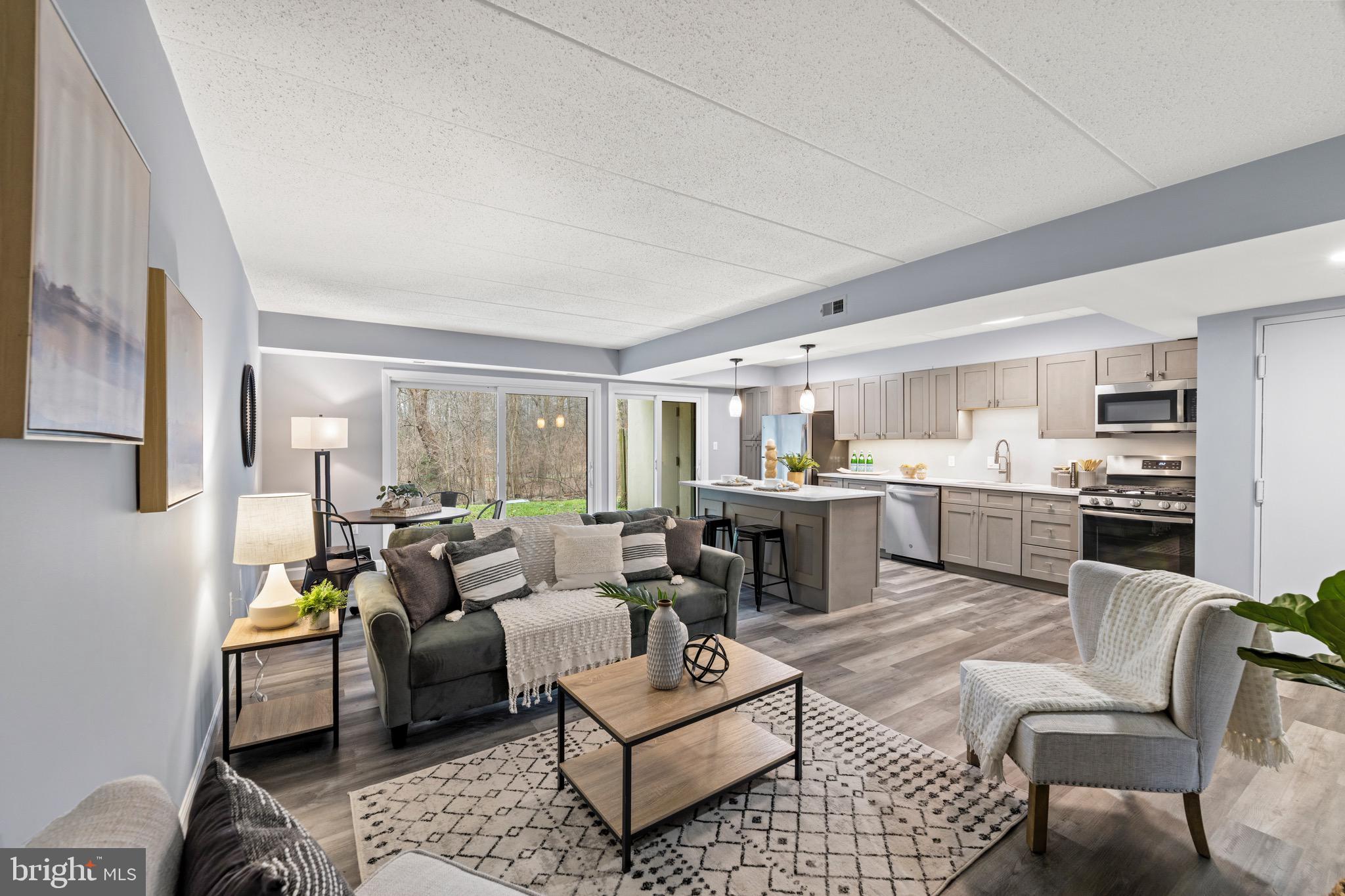 DEERING WOODS - Residential