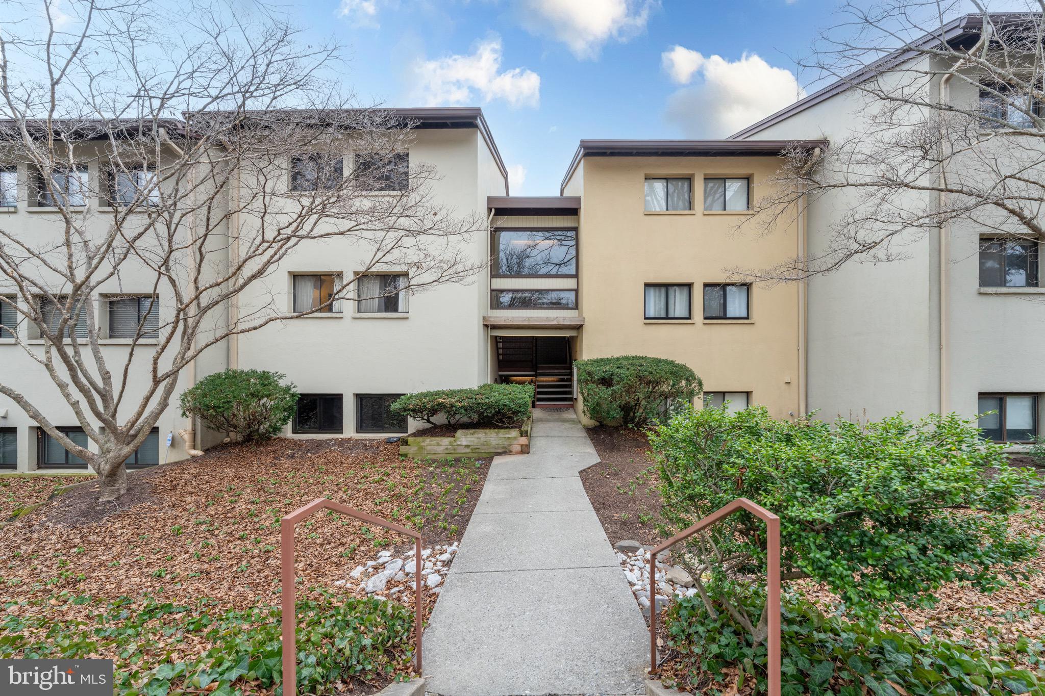 DEERING WOODS - Residential