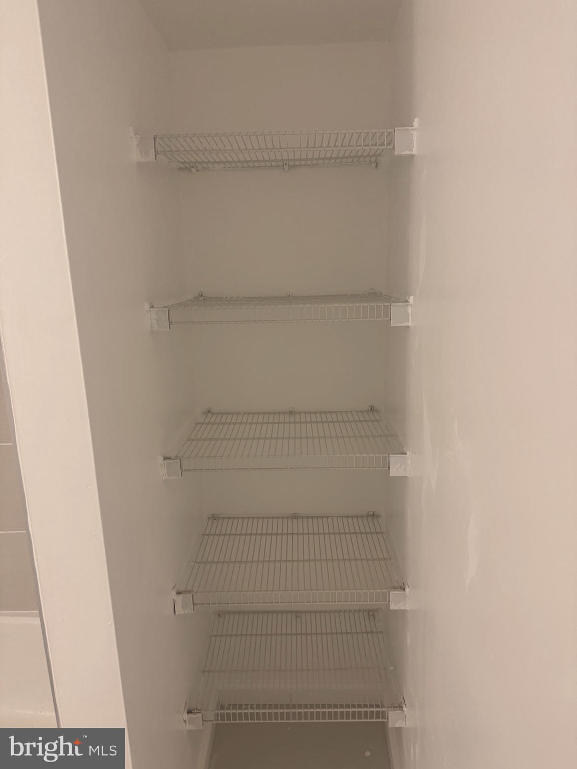 DOMINION VALLEY - Residential Lease