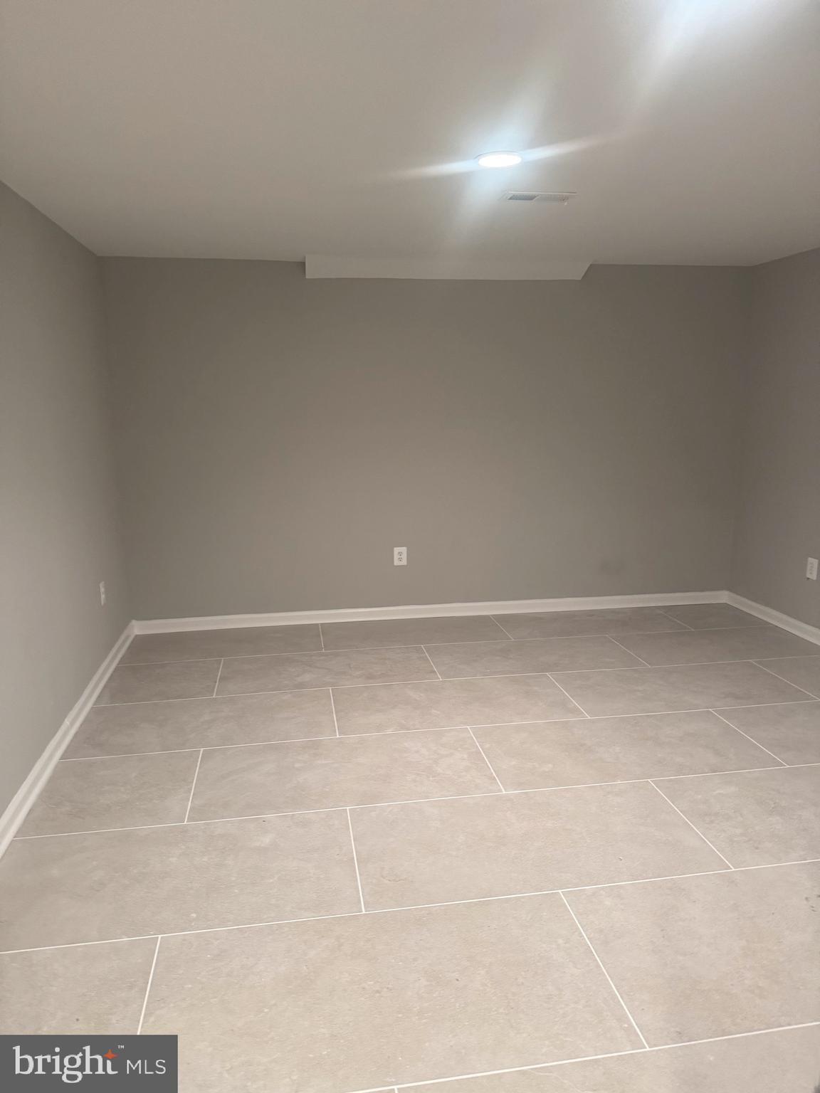 DOMINION VALLEY - Residential Lease