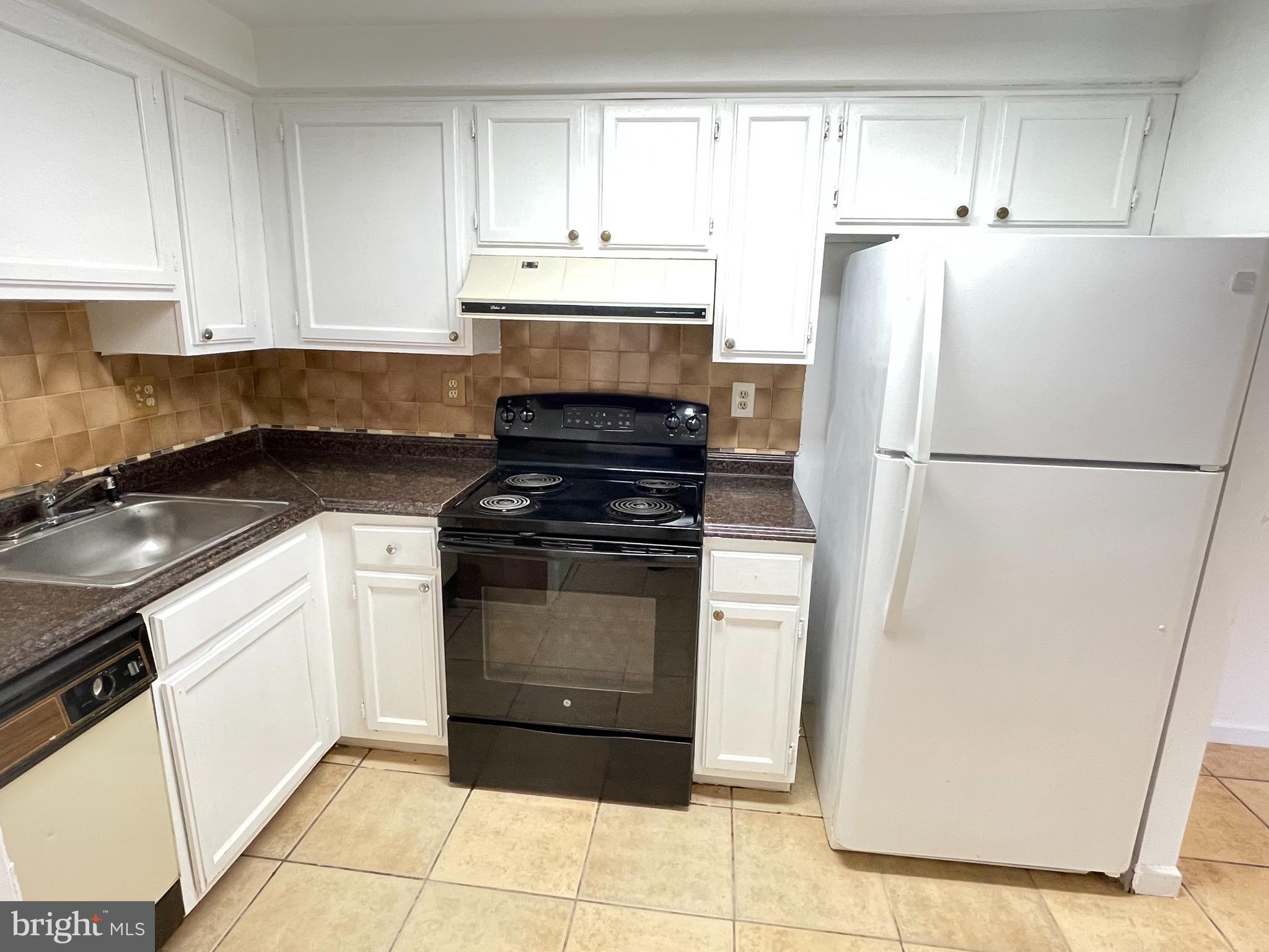 TOWNES OF GLOUCESTER - Residential