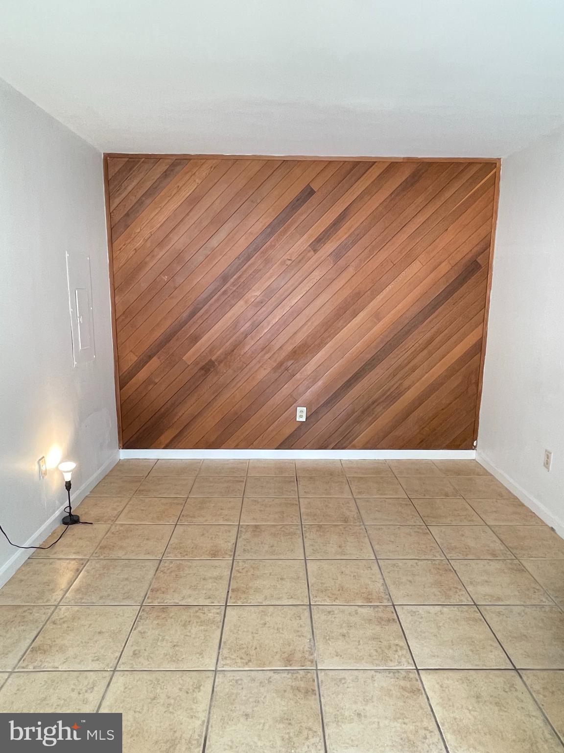 TOWNES OF GLOUCESTER - Residential