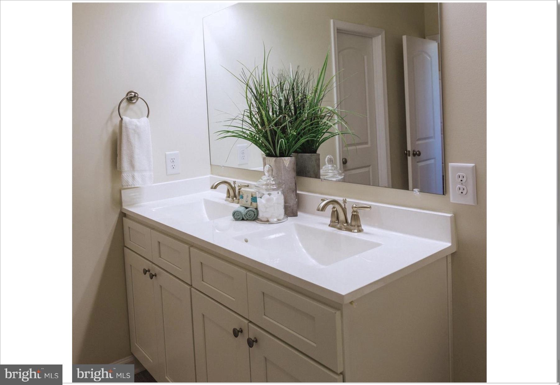 HARVEST GLEN - Residential