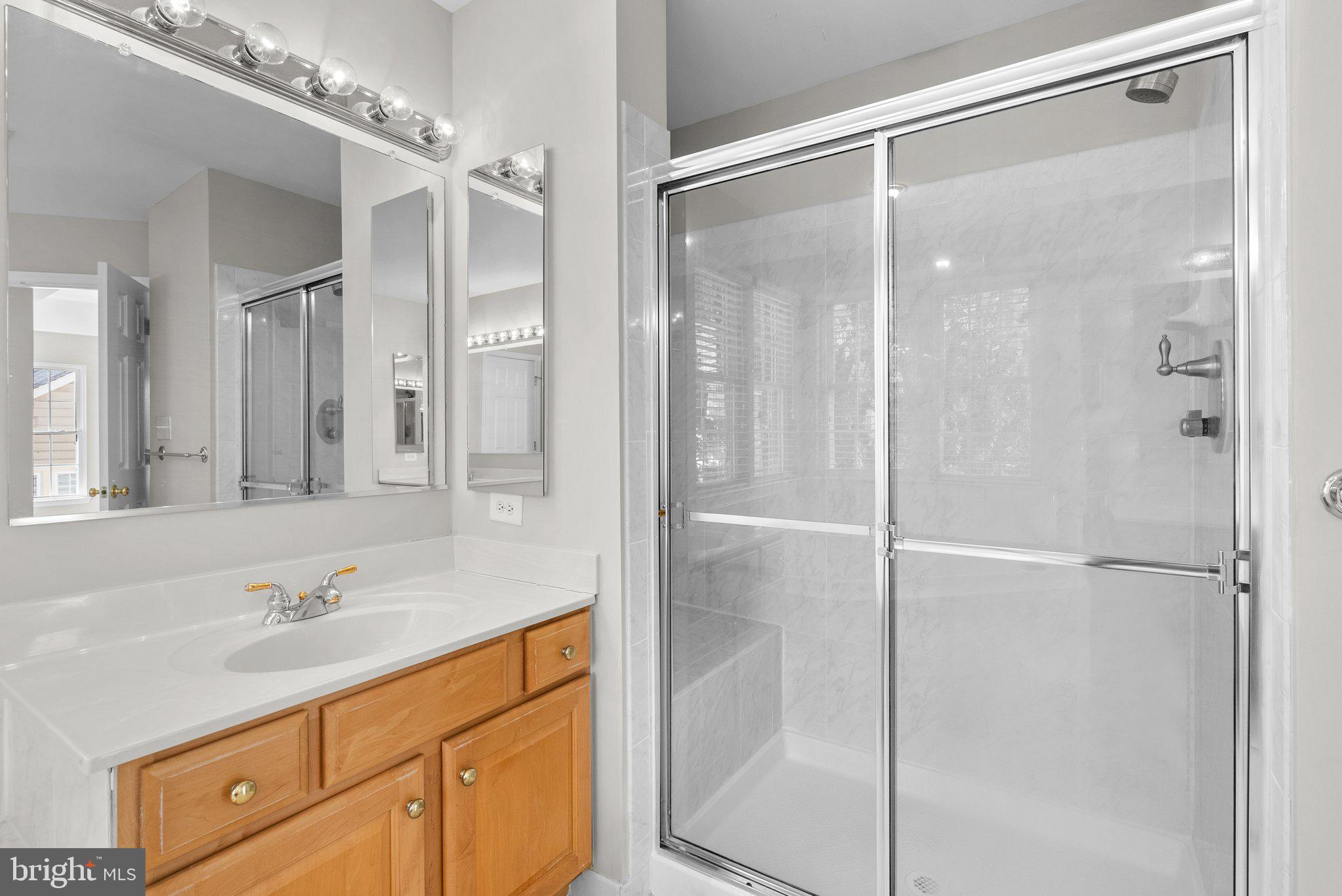 KINGSVIEW VILLAGE - Residential