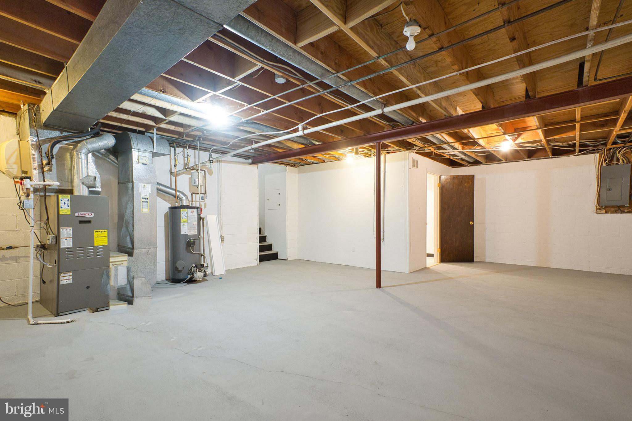 GARFIELD MANOR - Residential