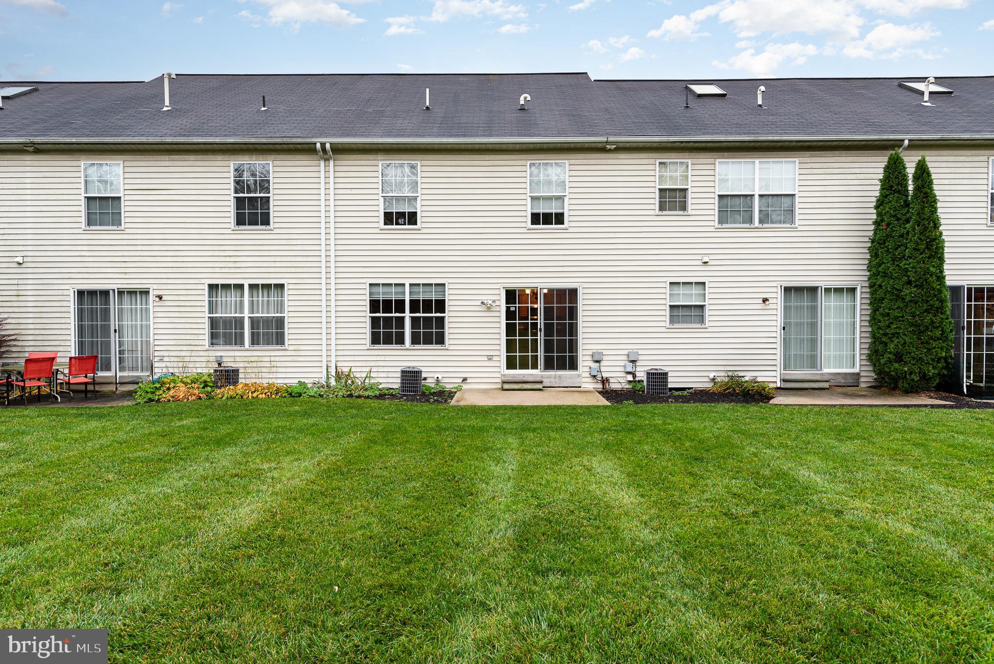 BRADFORD ESTATES - Residential Lease