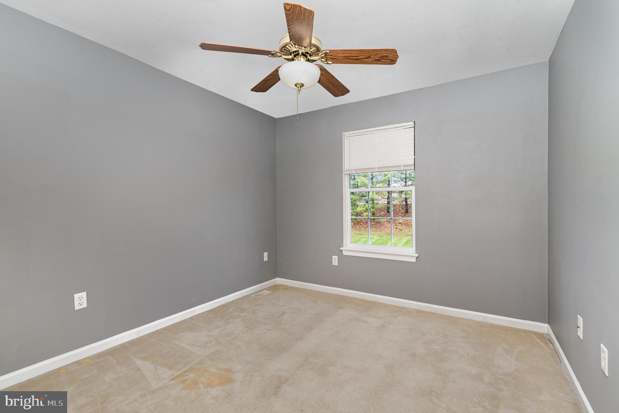 BRADFORD ESTATES - Residential Lease