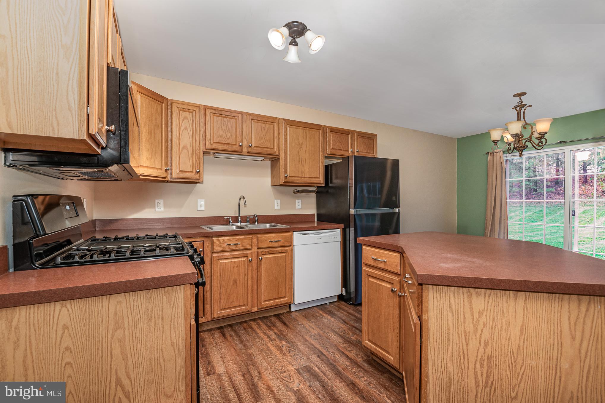 BRADFORD ESTATES - Residential Lease