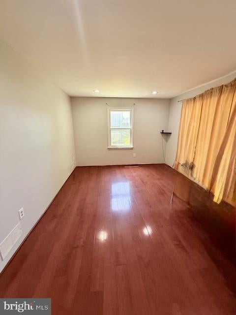 2112 ROSEWOOD COURT