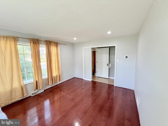 2112 ROSEWOOD COURT