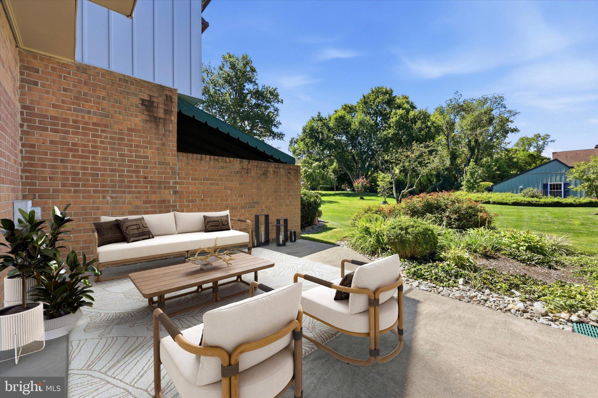 633 E MAIN STREET B7