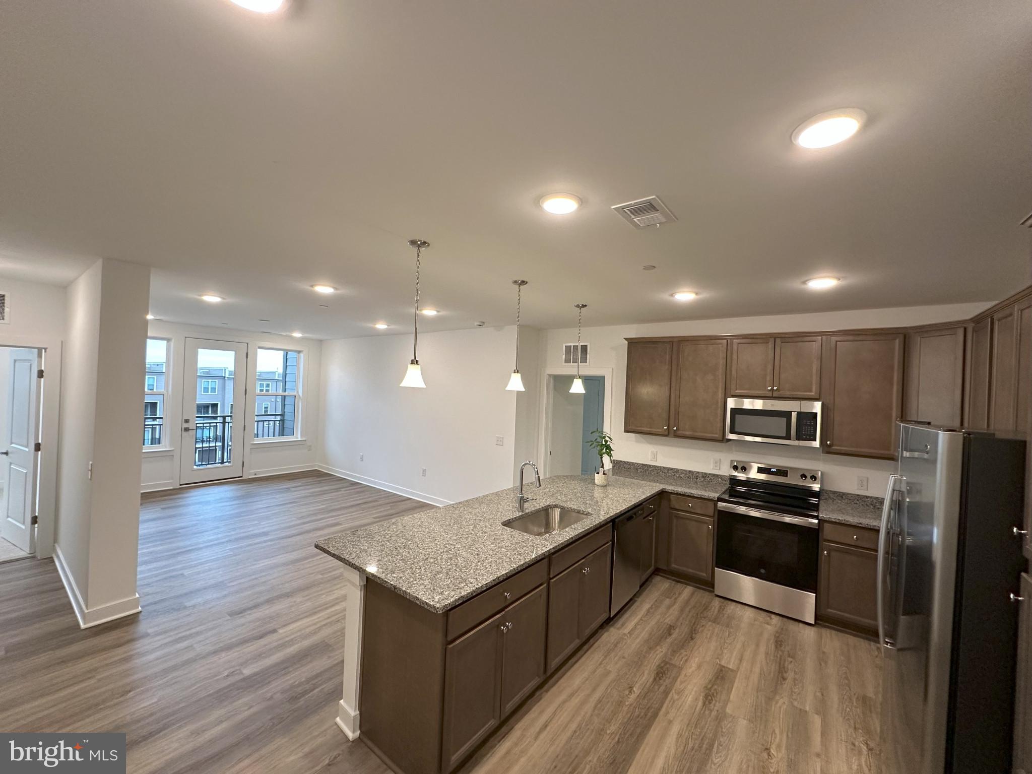 WAXPOOL CROSSING - Residential Lease