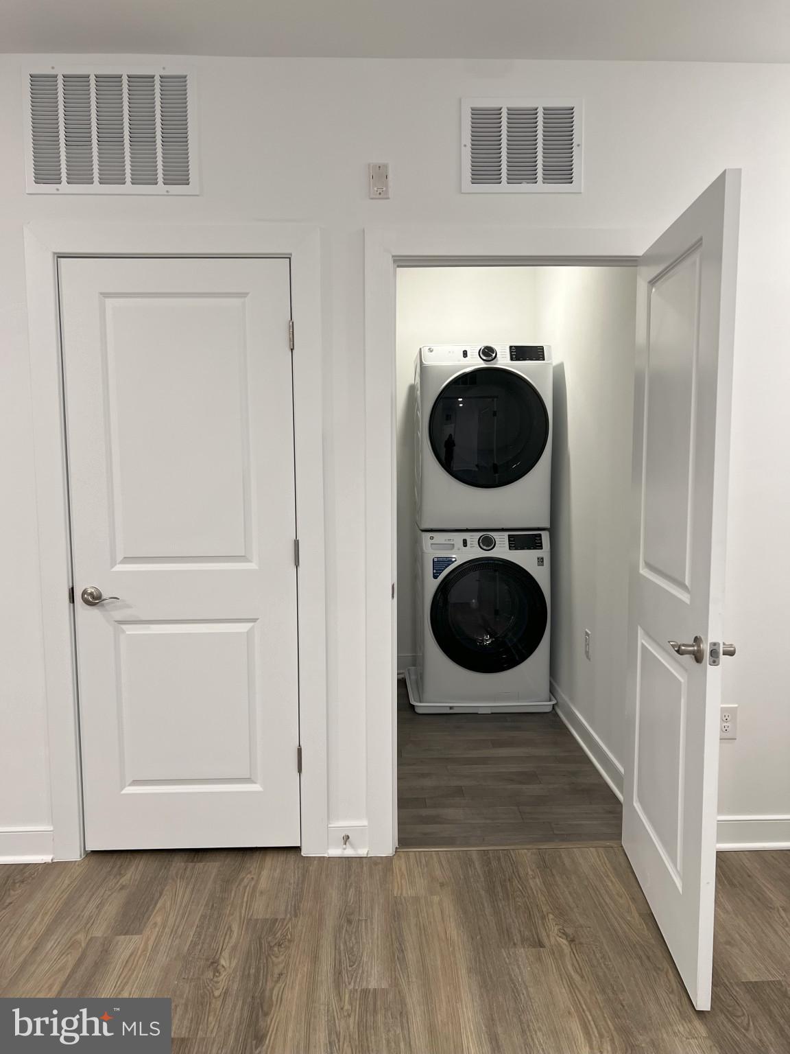 WAXPOOL CROSSING - Residential Lease