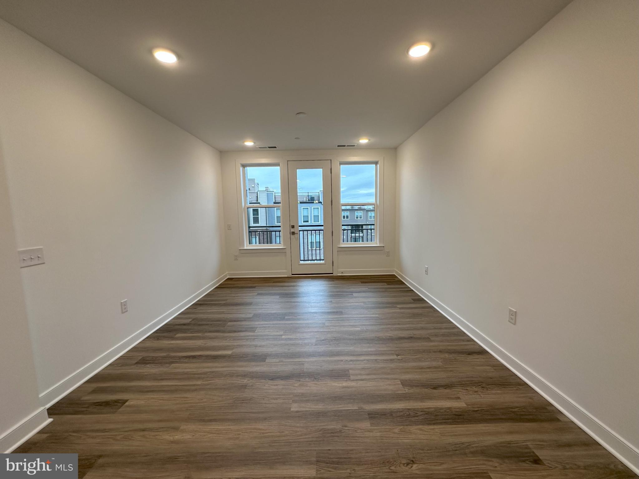 WAXPOOL CROSSING - Residential Lease