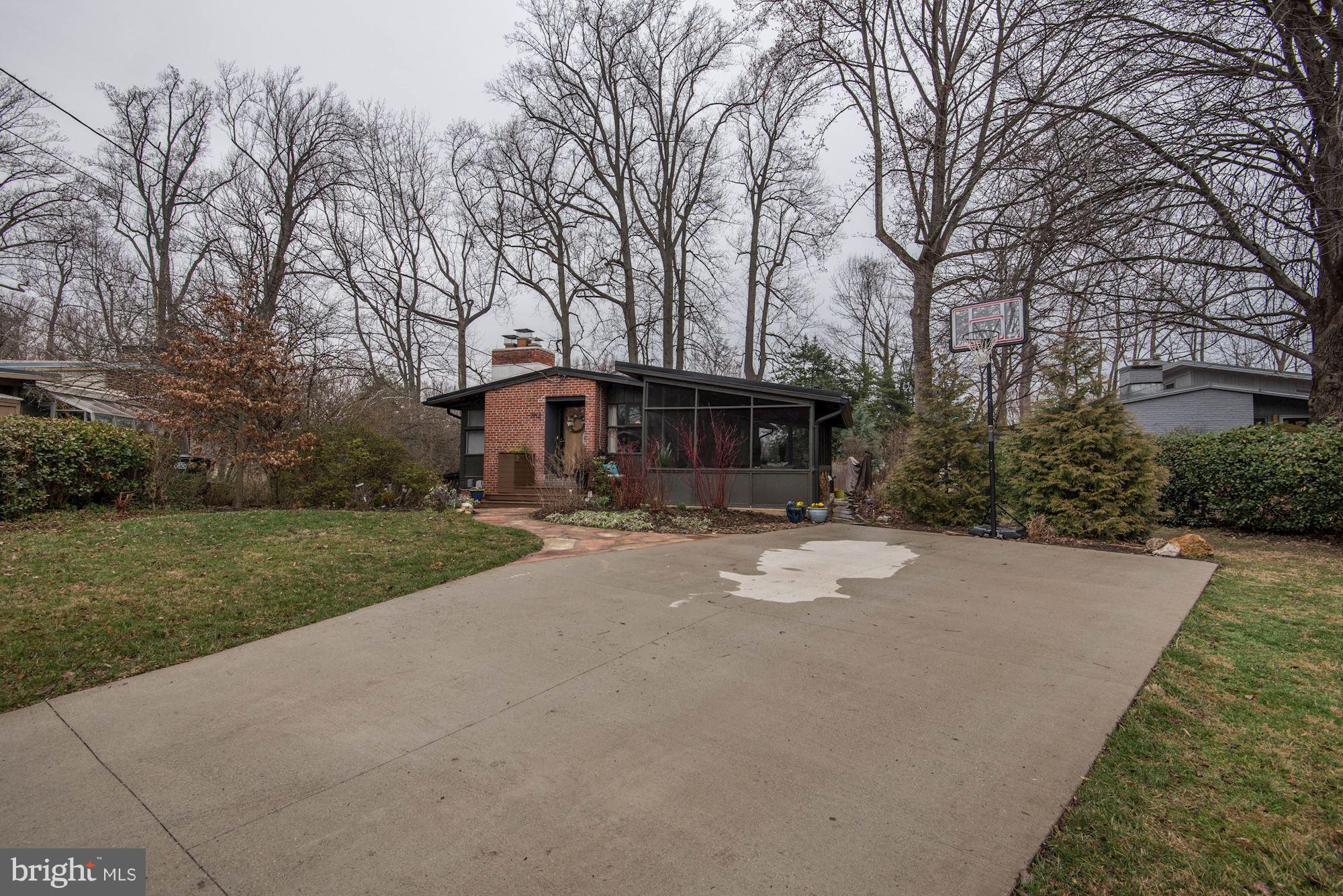 HOLMES RUN ACRES - Residential