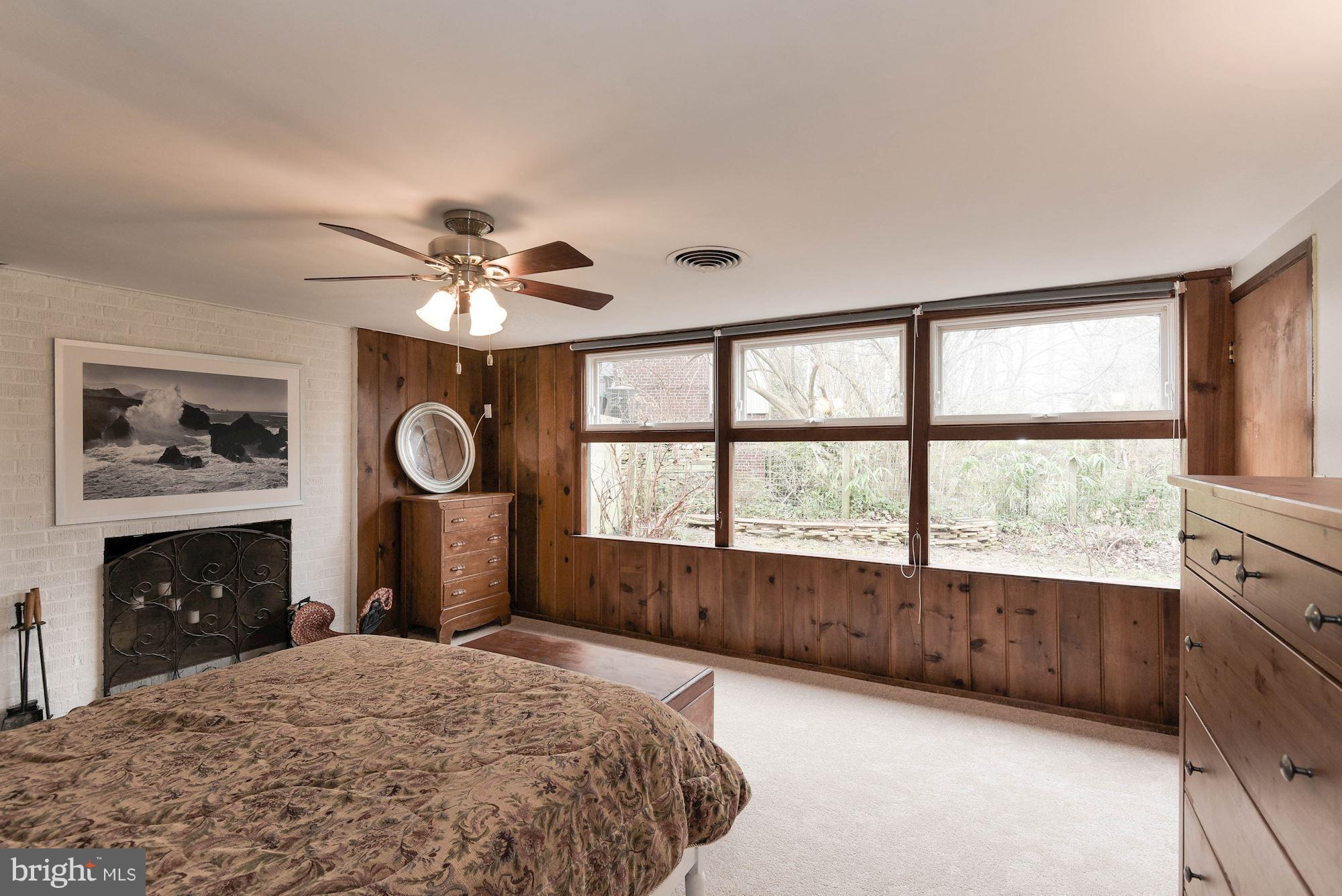 HOLMES RUN ACRES - Residential