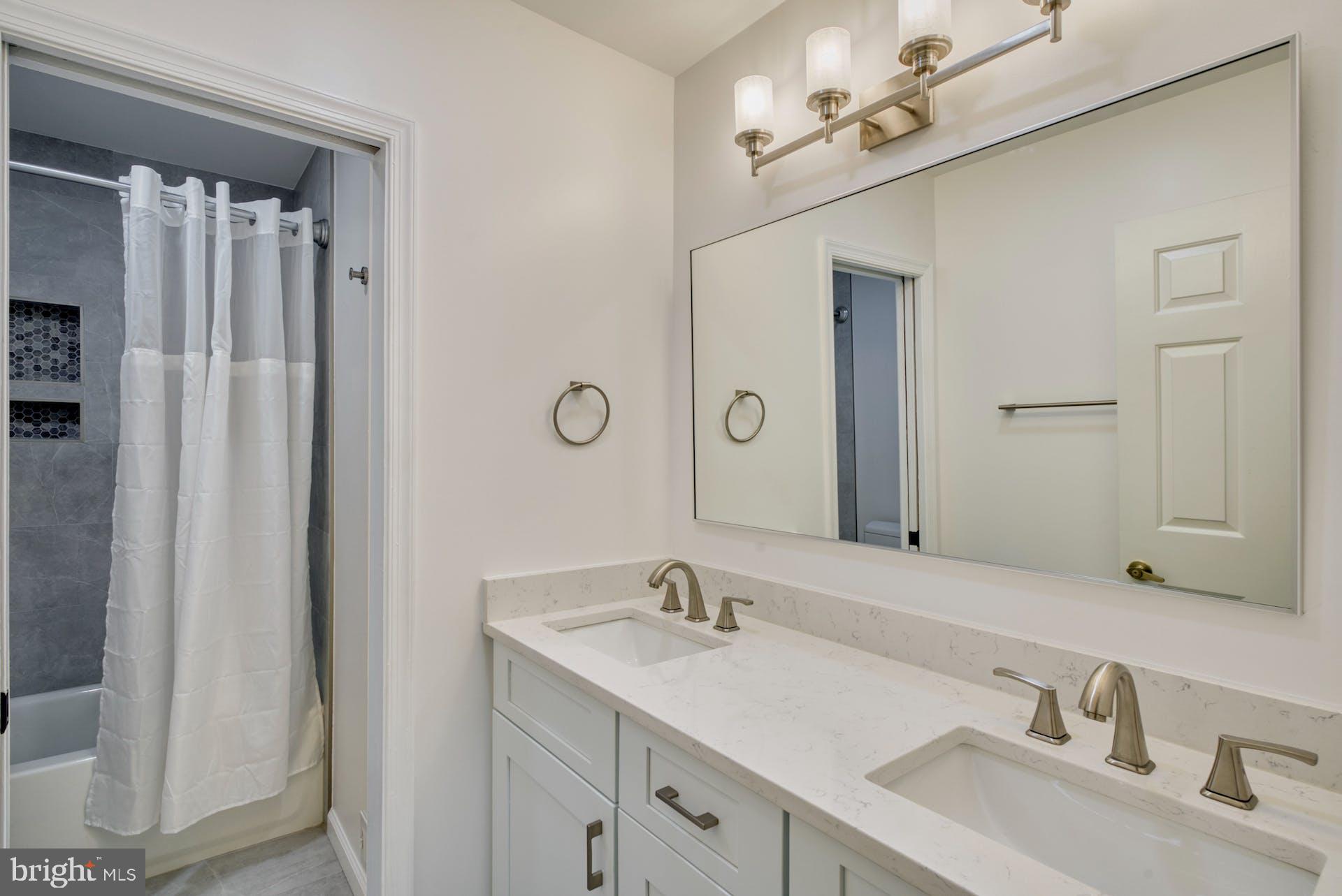 FAWSETT FARMS MANOR - Residential