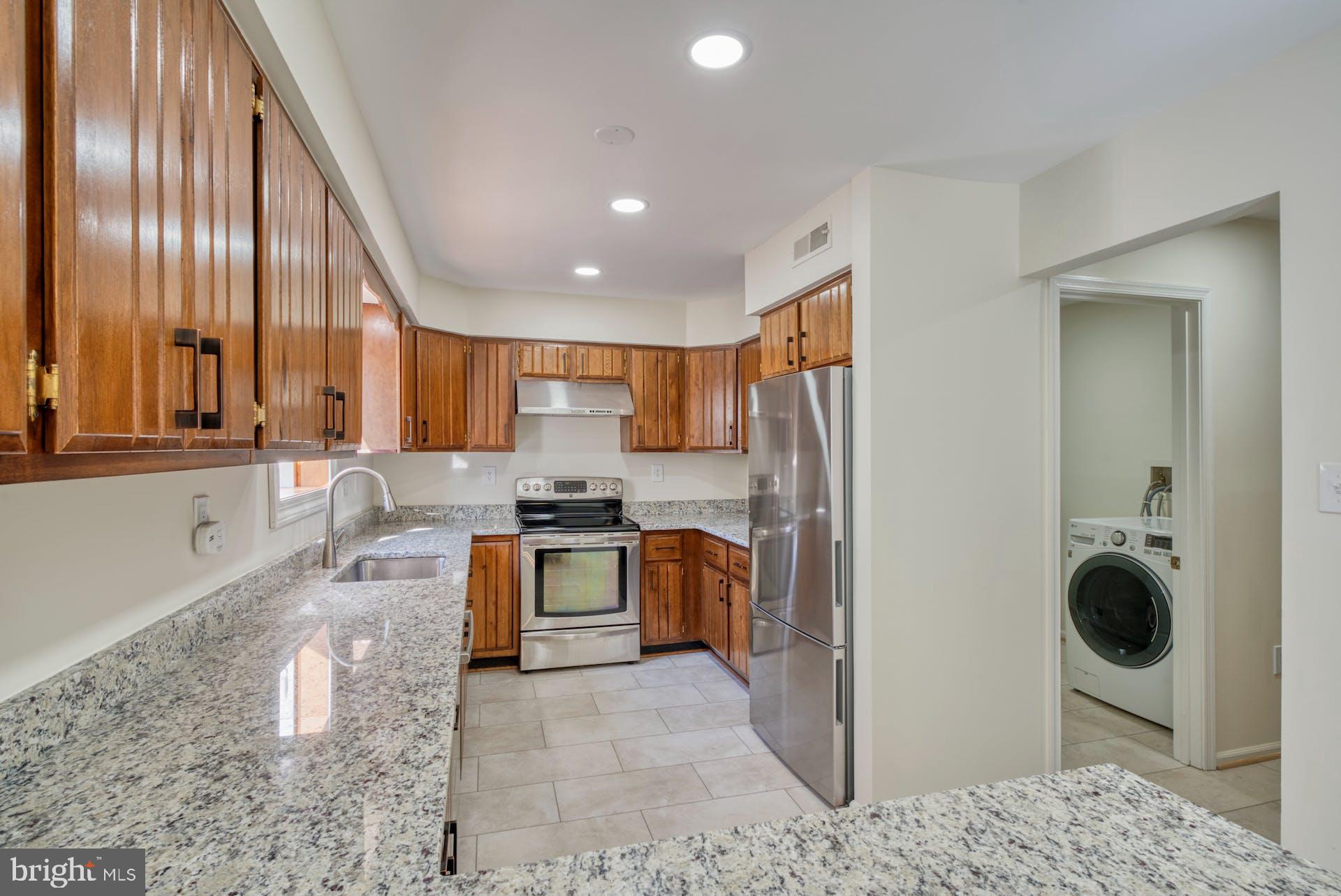 FAWSETT FARMS MANOR - Residential