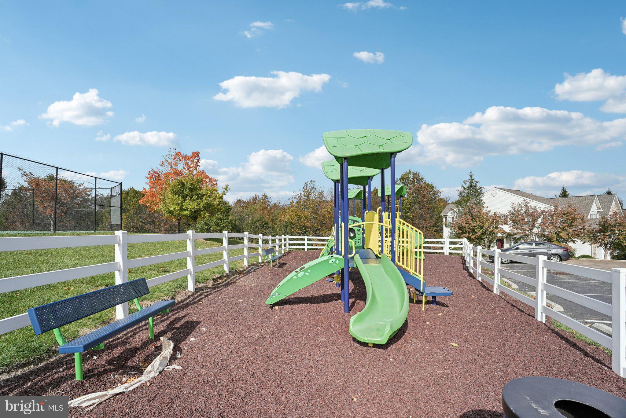 WHITELAND WOODS - Residential