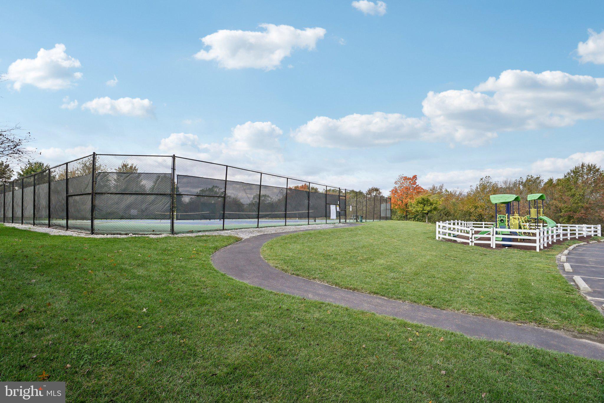 WHITELAND WOODS - Residential