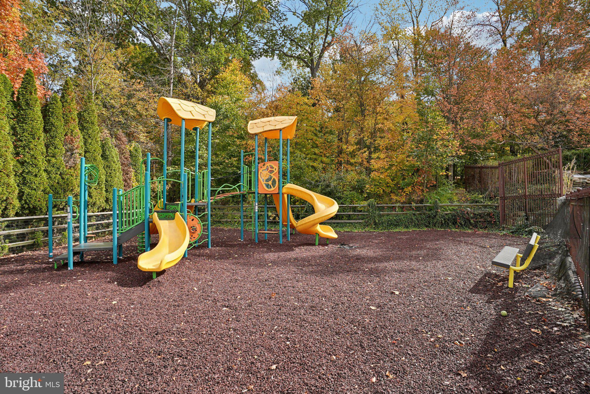 WHITELAND WOODS - Residential