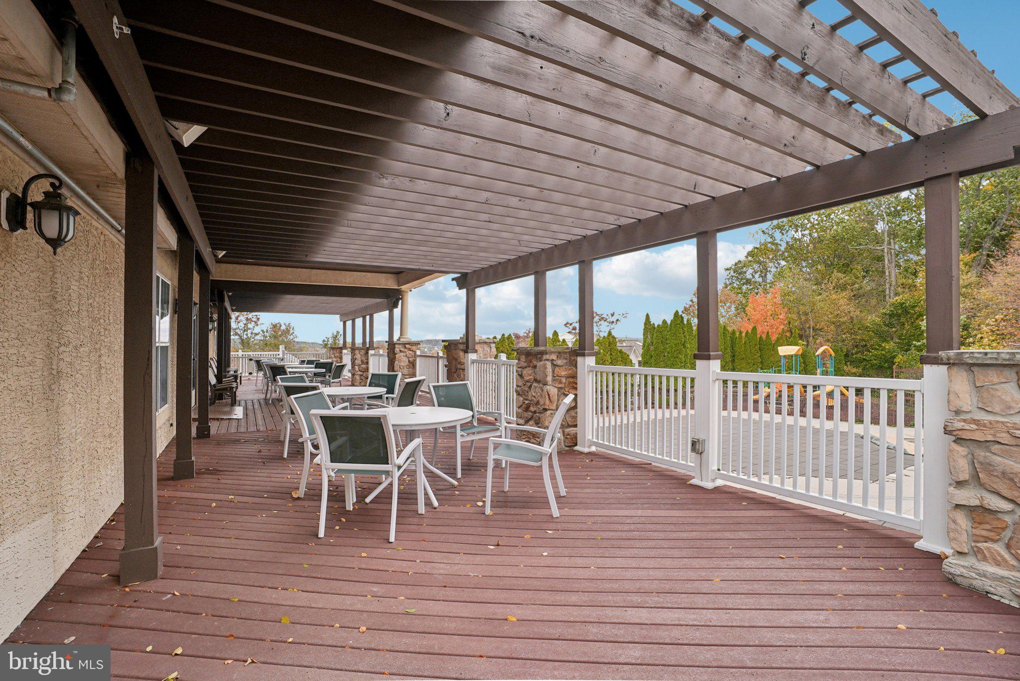 WHITELAND WOODS - Residential