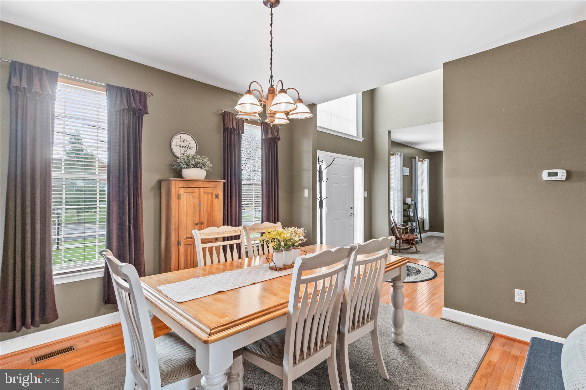 HIGH POINTE - Residential