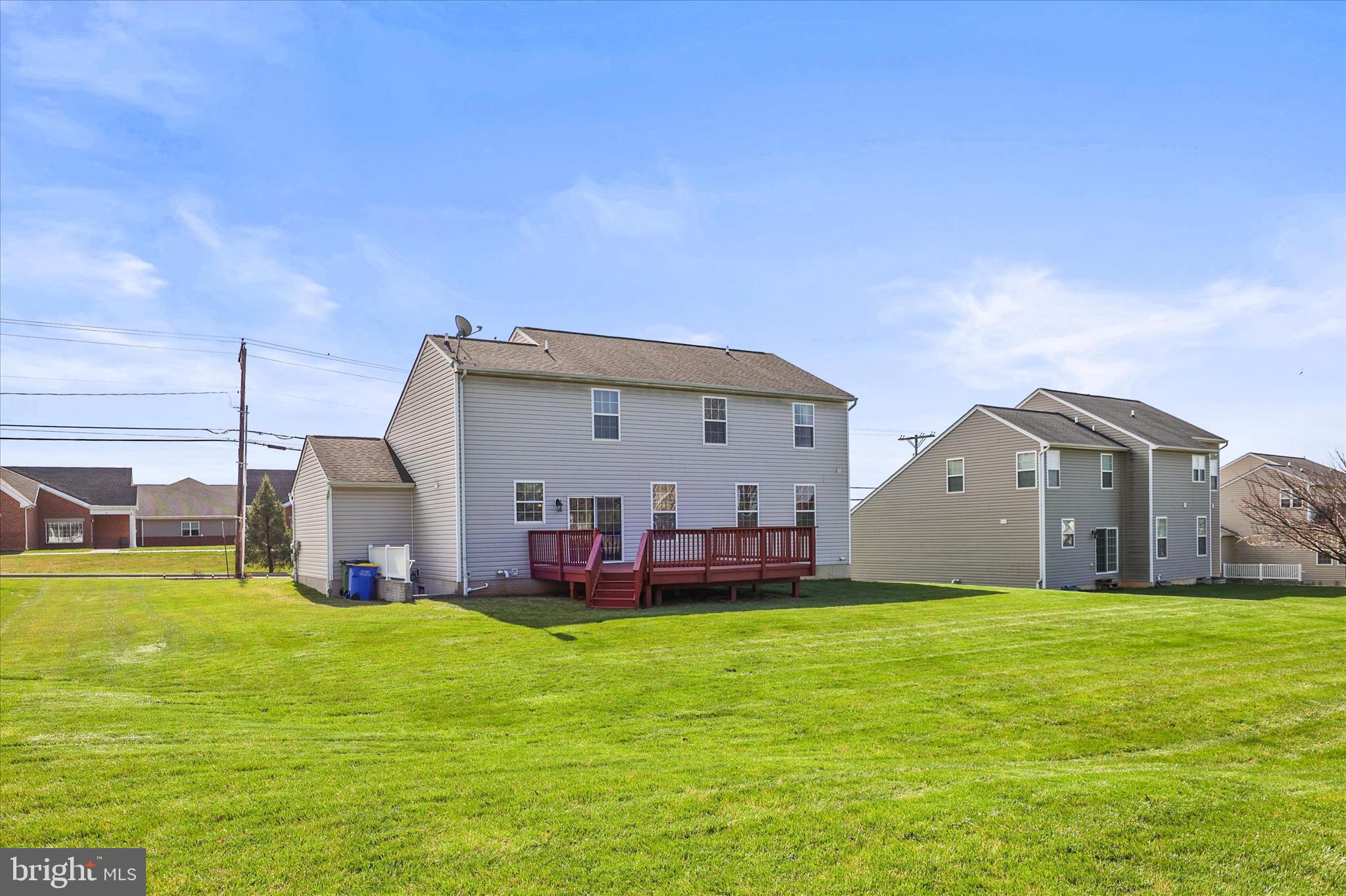 HIGH POINTE - Residential