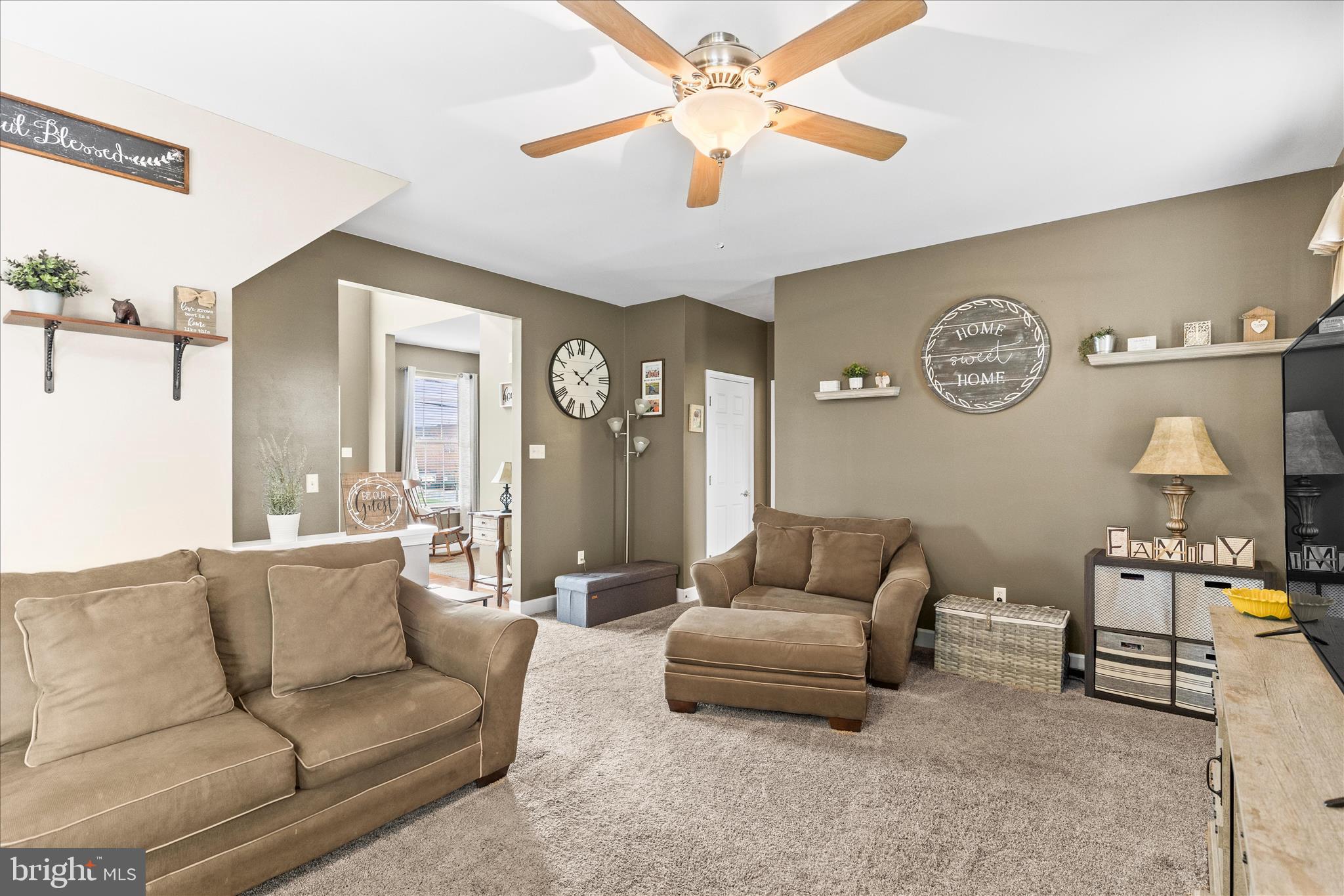 HIGH POINTE - Residential