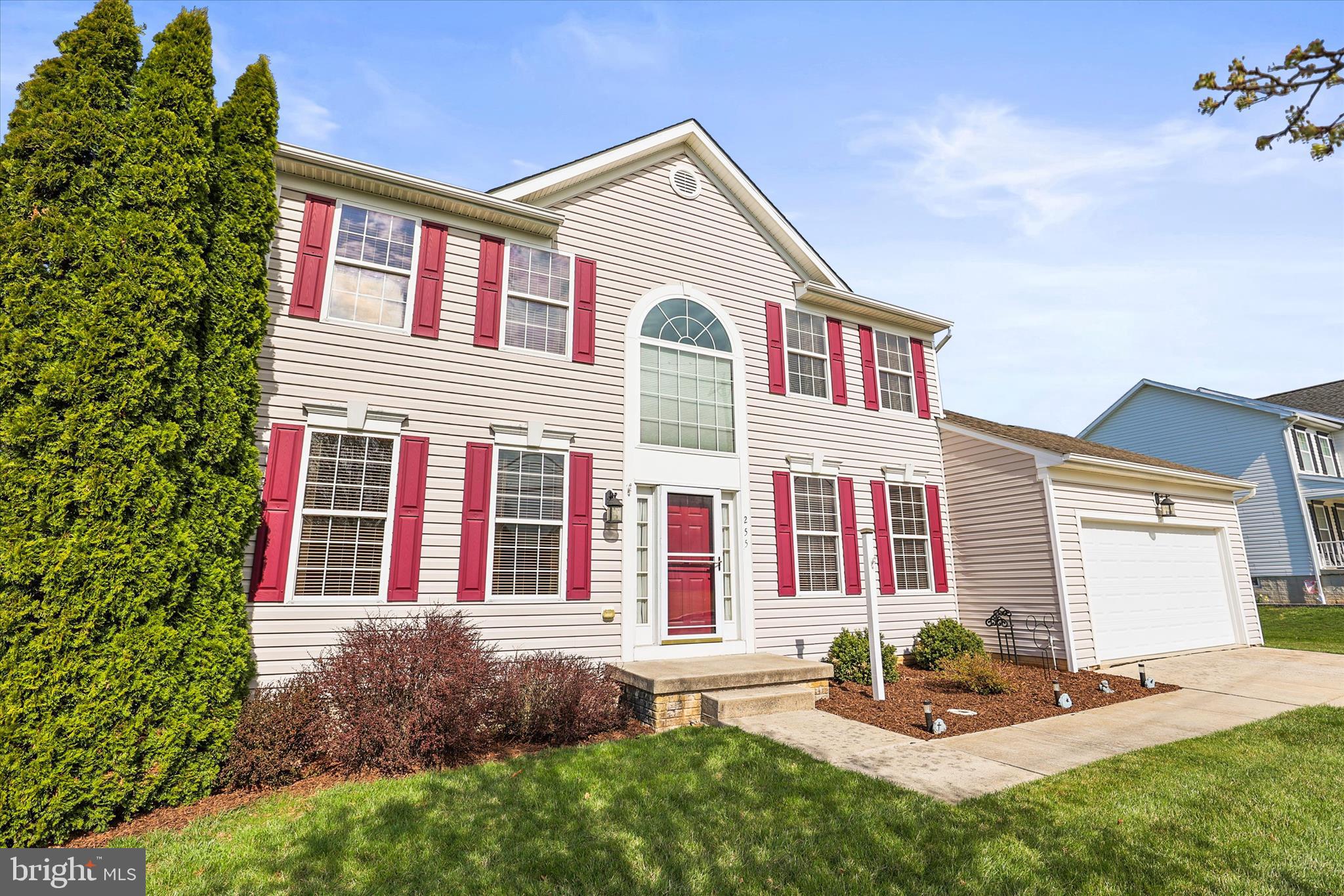 HIGH POINTE - Residential