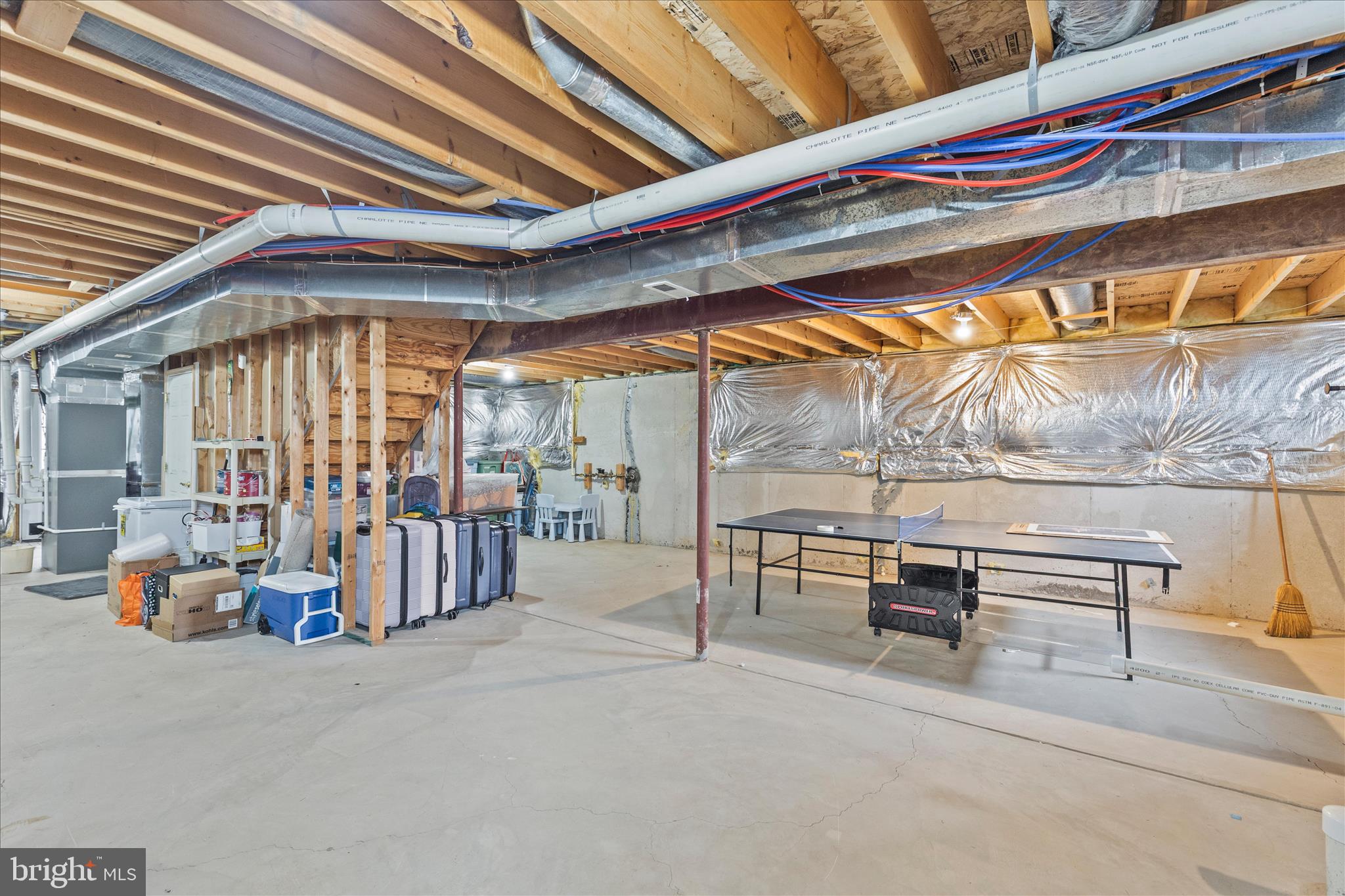 HIGH POINTE - Residential