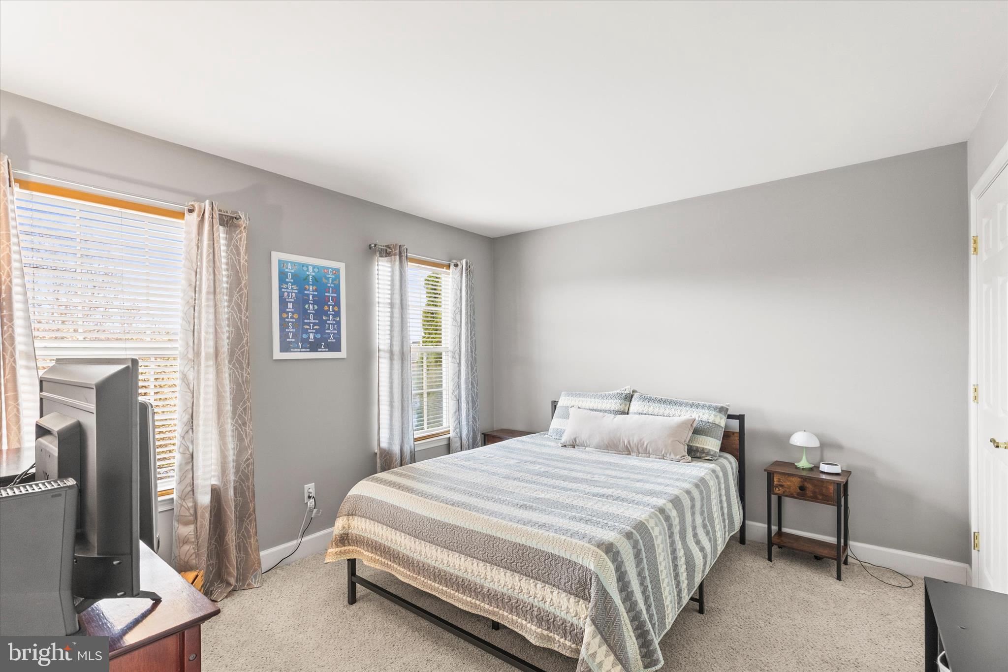 HIGH POINTE - Residential