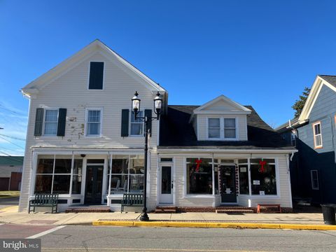 5742 +5746 N MAIN STREET ROCK HALL MD 21661